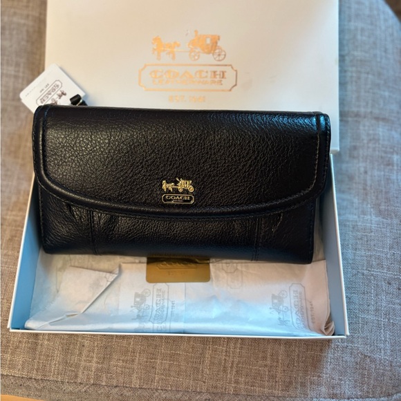 Coach wallet brand new - Picture 4 of 4